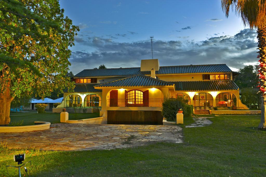 Villa Los Sauces Chacras de Coria Buitenkant foto